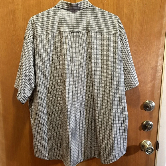 Eddie Bauer button collar shirts, size XXL - Picture 5 of 5